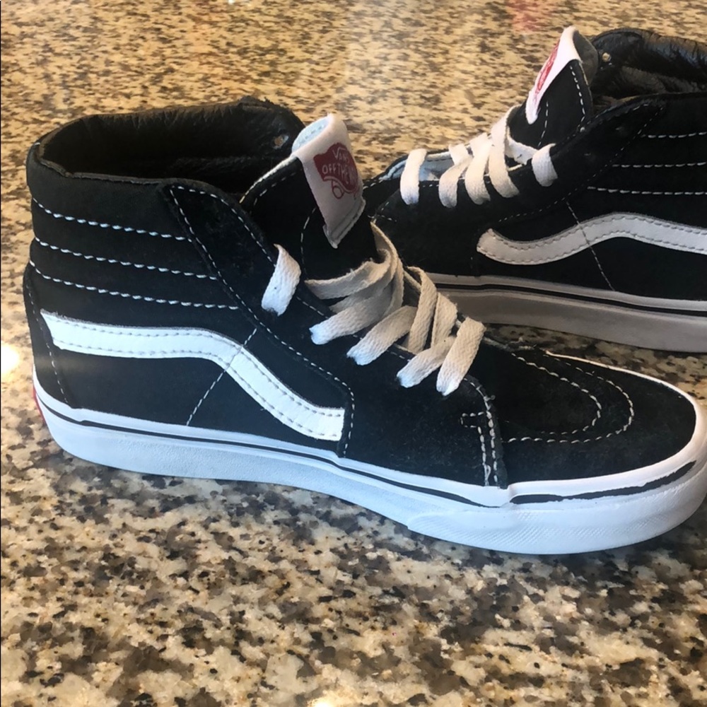 Van’s SK8-HI - Kid’s size 1.5